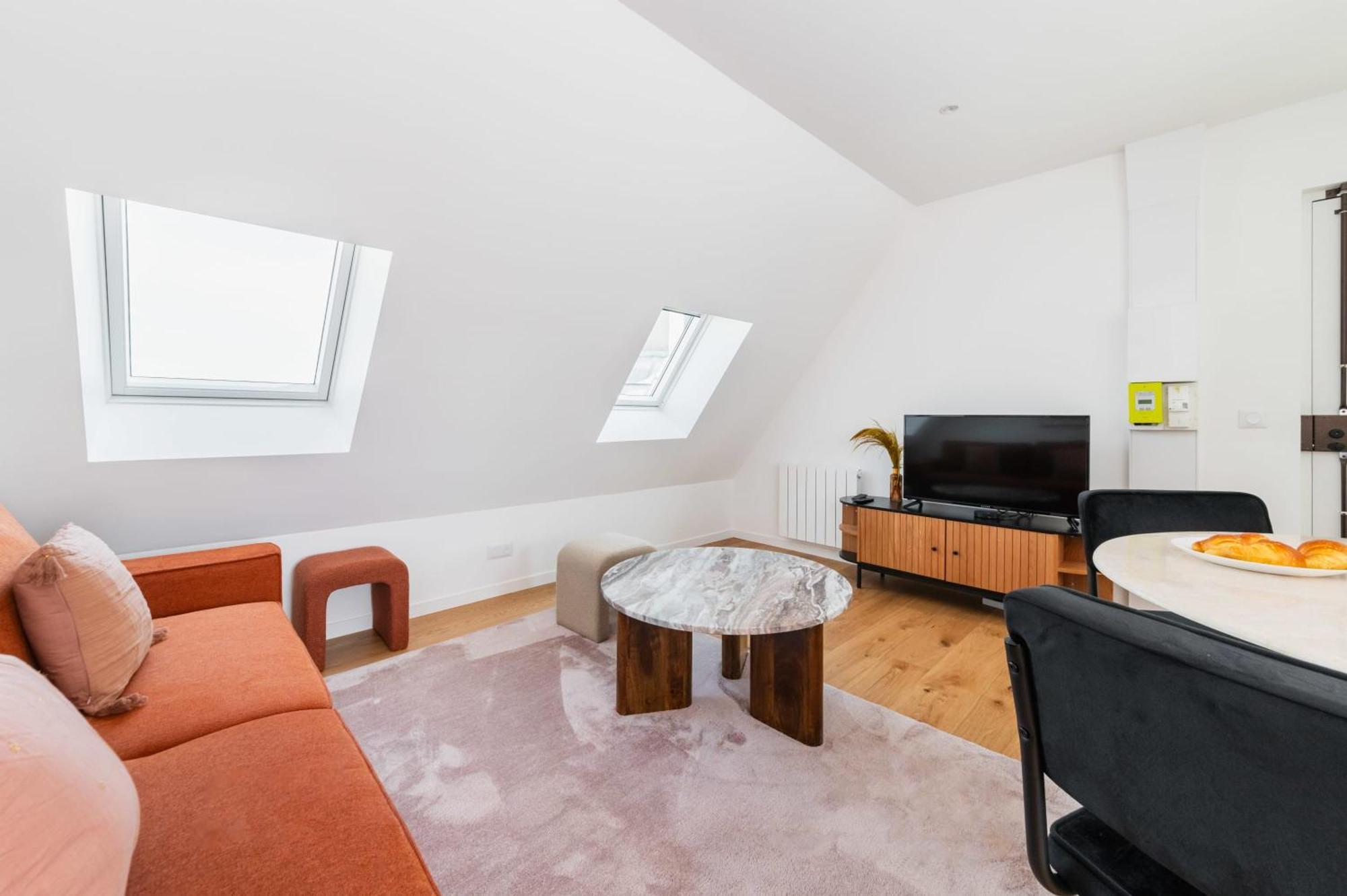 شقة 2 Pieces Refait A Neuf Dernier Etage - Paris 19 - 4P - Flat-Guest المظهر الخارجي الصورة