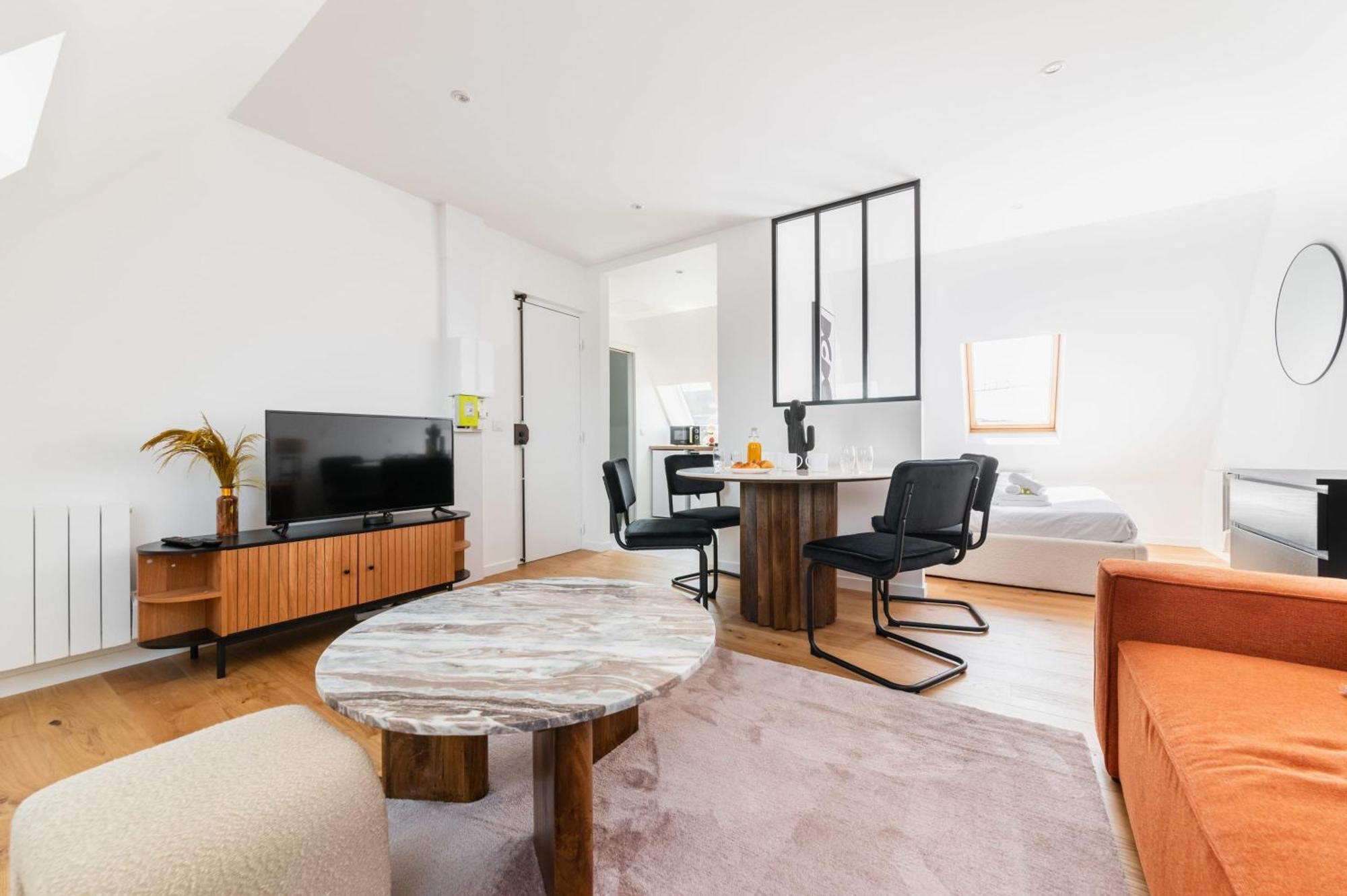 شقة 2 Pieces Refait A Neuf Dernier Etage - Paris 19 - 4P - Flat-Guest المظهر الخارجي الصورة